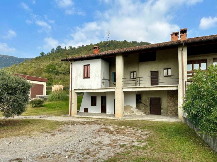 PORZIONE DI CASCINALE A TRESCORE BALNEARIO